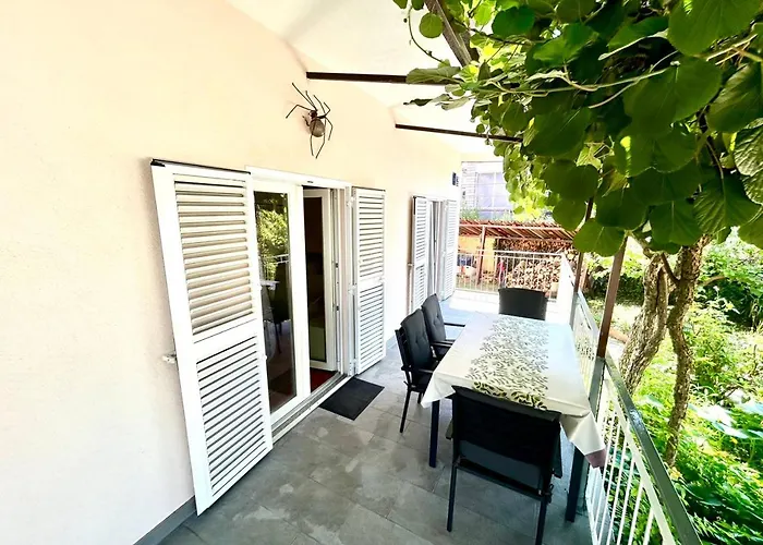 Ugrin With Terrace Lejlighed