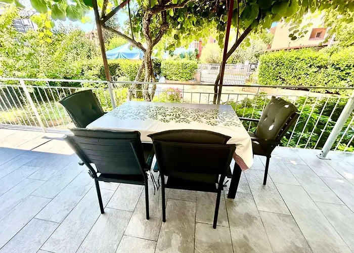 Ugrin With Terrace Lejlighed *